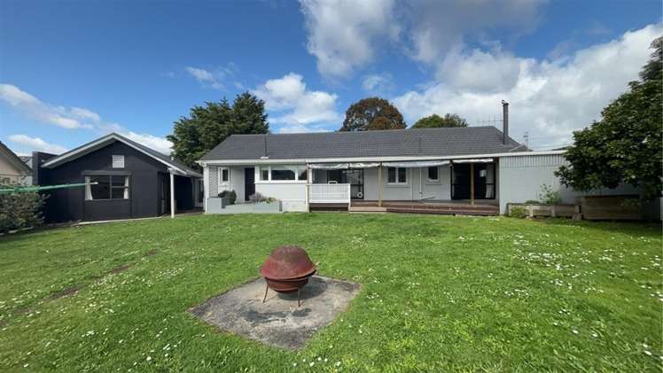 16 Cairnfield Road 11640_16