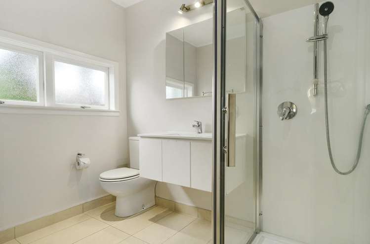 18 Yeovil Road Te Atatu Peninsula_13