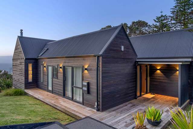 Bespoke Coastal Architecture with Sun, Sea, an...