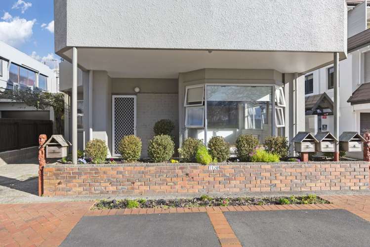1/1120 Whakaue Street_0