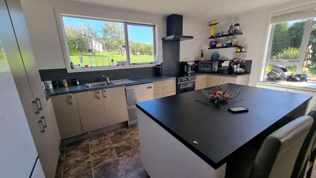 161 Orepuki Riverton Highway Riverton_4