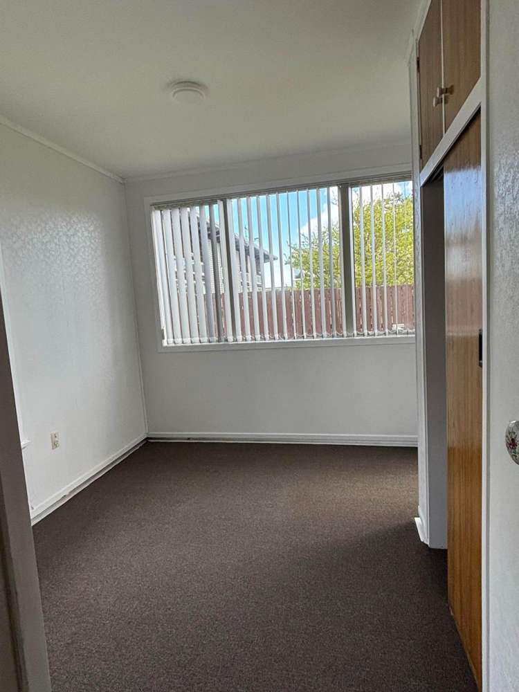 27 Ealing Crescent Beachlands_8