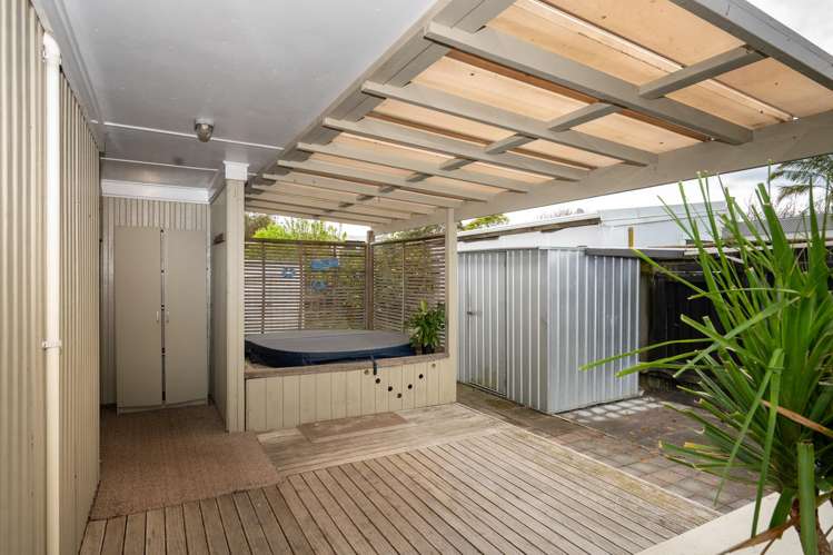 7 Holden Avenue Haumoana_14