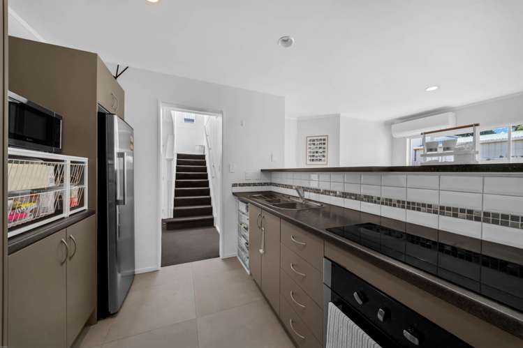 3/27 Halsey Road Manurewa_6