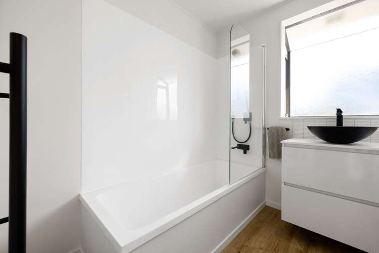 12 Goldsmith Street Leamington_12