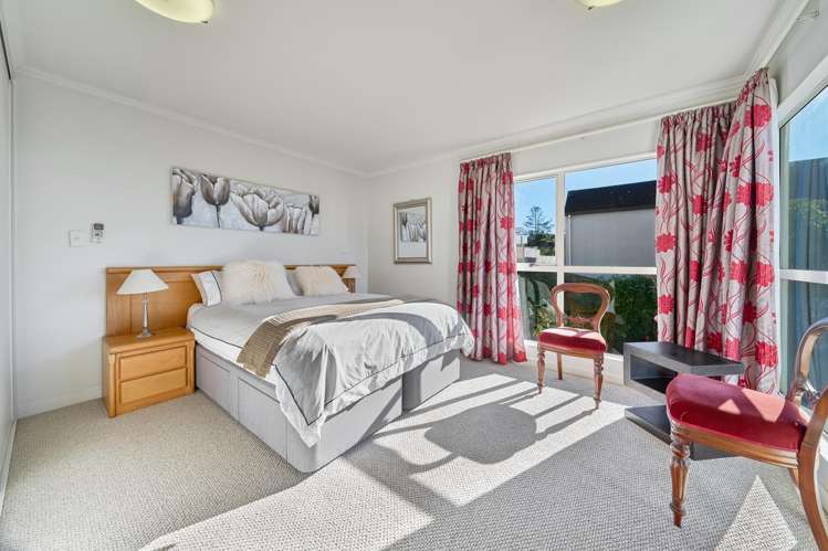 495 East Coast Road Murrays Bay_14