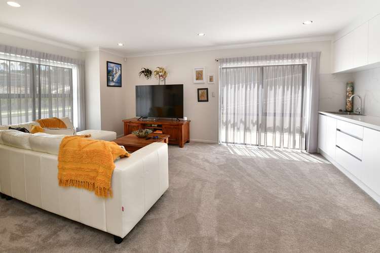 28 Celestial Crescent Orewa_15