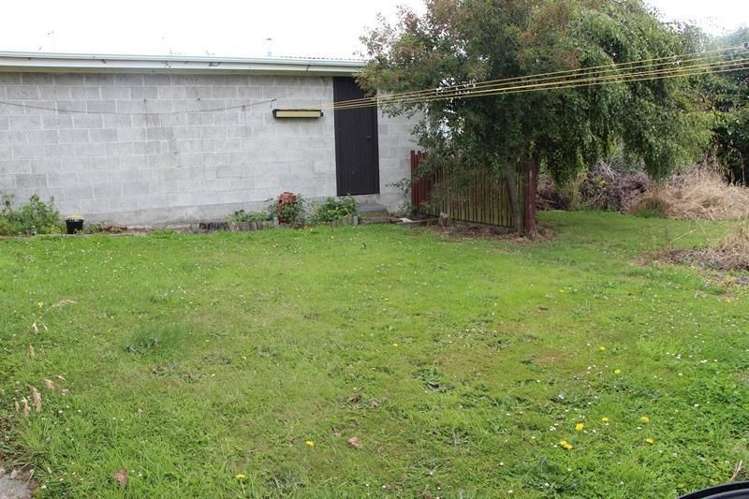 15 Grants Road Marchwiel_7