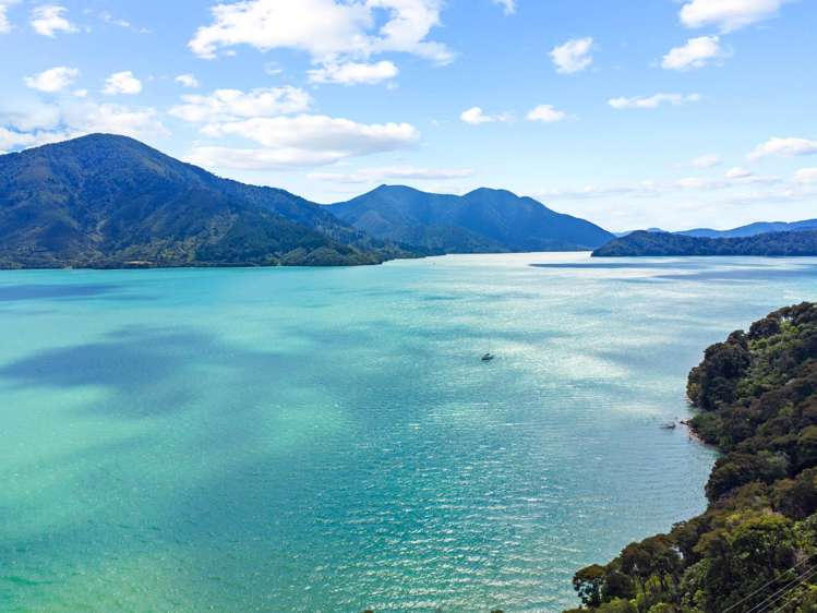 126 Moetapu Bay Road Anakiwa and Surrounds_18