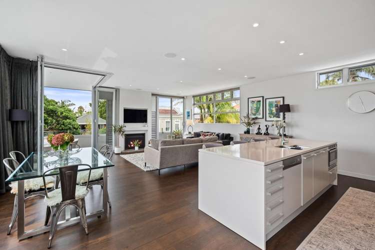 2/2A Earnoch Avenue Takapuna_6