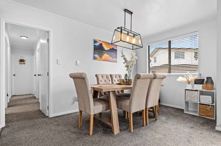 8 Angeline Place Massey_2