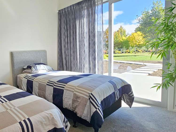 23 Mountain View Drive Wānaka_10