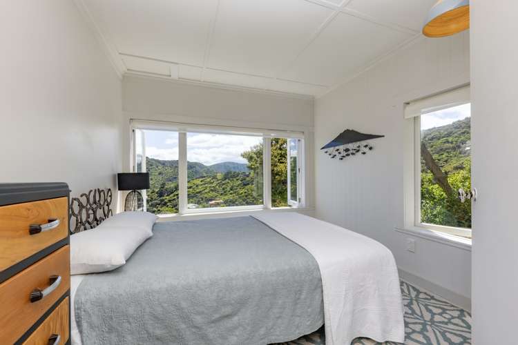 42 Rayner Road Piha_14