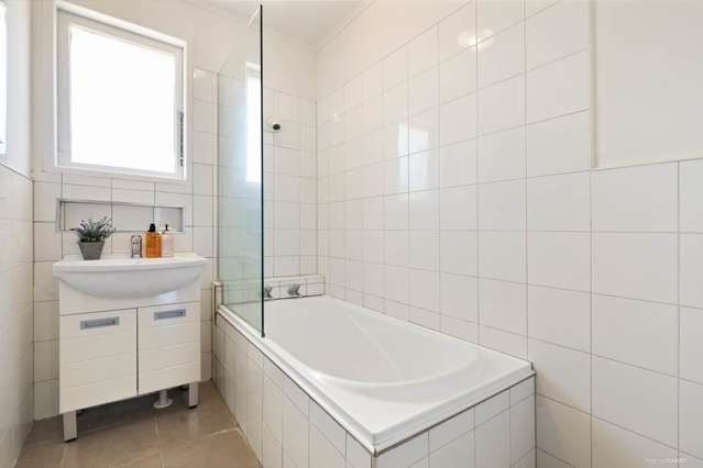 3 Quiet Street Te Atatu South_4