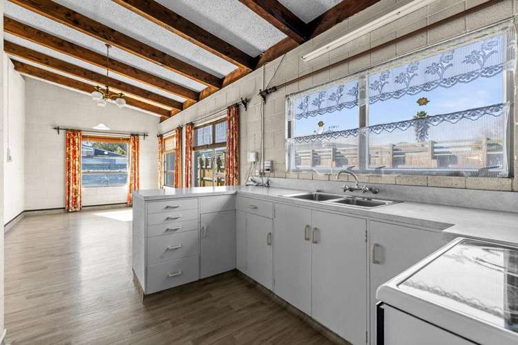 309 Frederick Street West Mahora_1