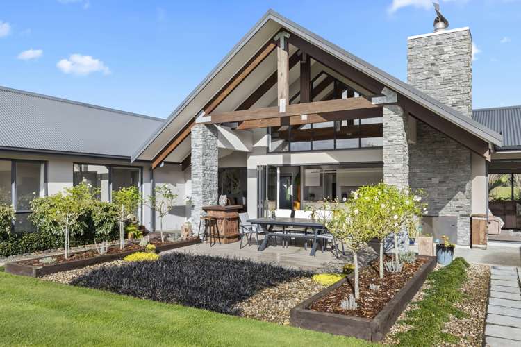 98 Bushlake Way Kingseat_5