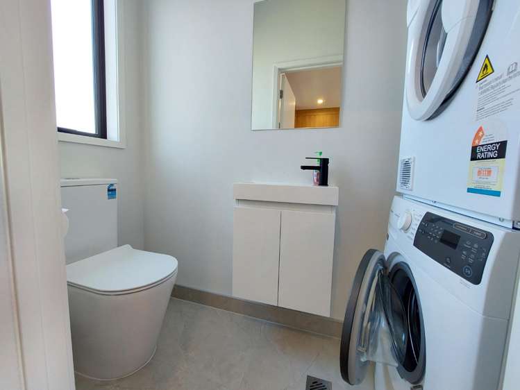 5/128 Onewa Road 10887_10