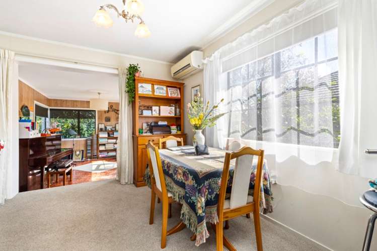 352 Cobham Drive Hillcrest_5