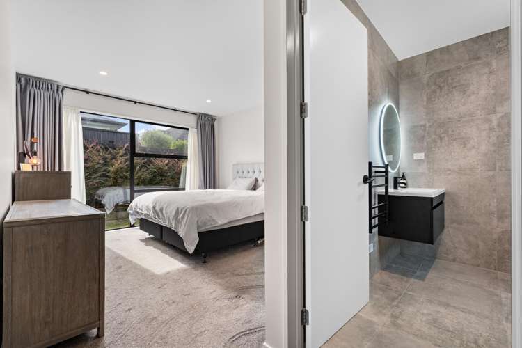 8 Kuinga Street Milldale_9