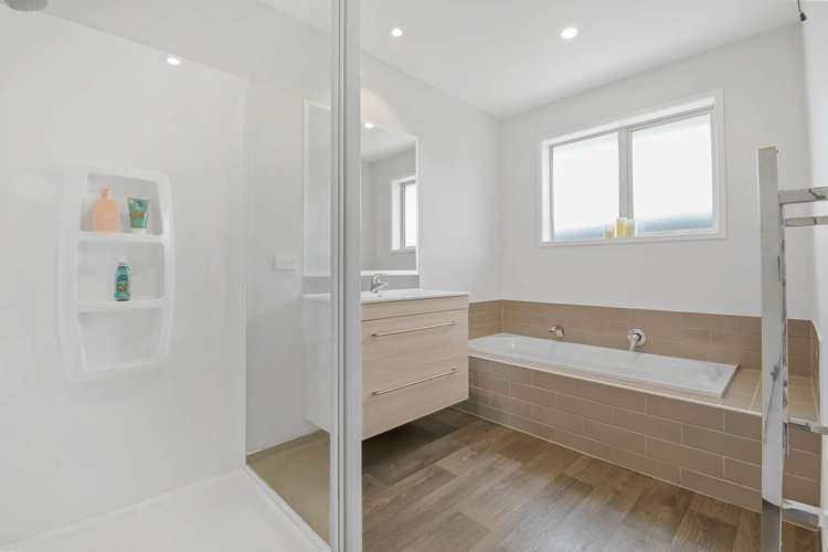 2 Dakota Place Burleigh_19