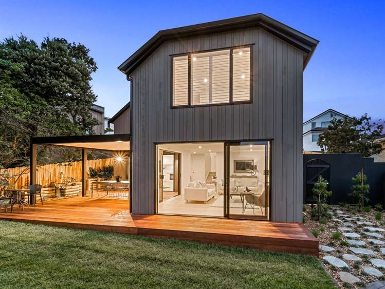 2/47 Rangitoto Terrace Milford_14