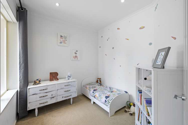 1 Orlando Close Frankleigh Park_17