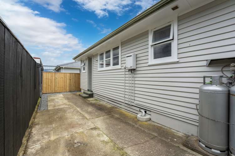 13 Mckay Street Wainuiomata_14