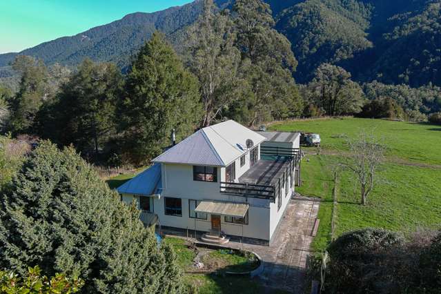 2094 Matakitaki Road Murchison_2