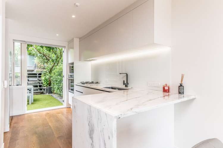 35/27 Birdwood Crescent Parnell_9