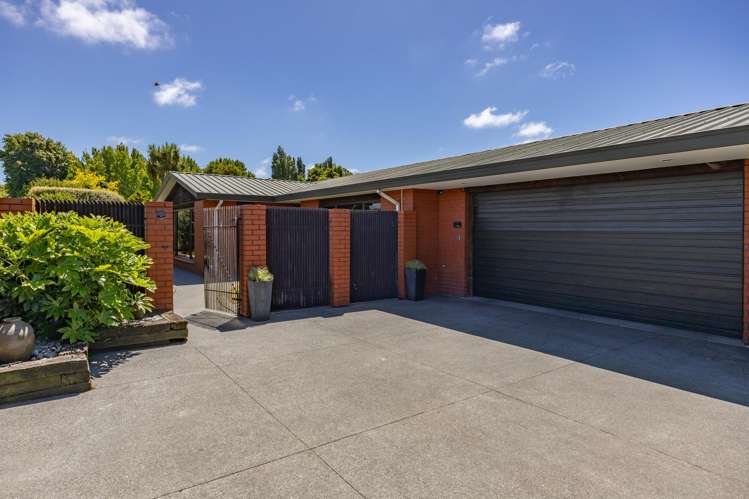 22 Regency Crescent Redwood_23