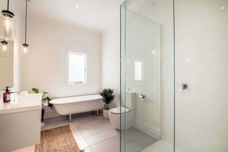 36 Old Lake Road Narrow Neck_18