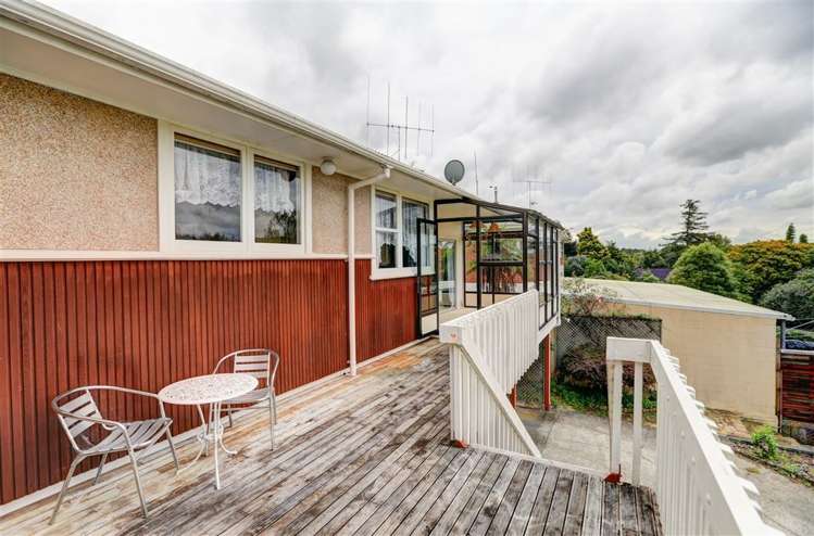 54 Acacia Crescent Glenview_15