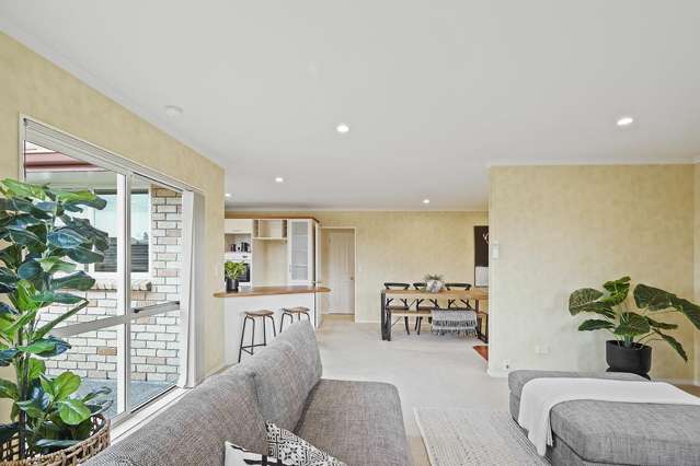 1 Kirk Close Rototuna_2