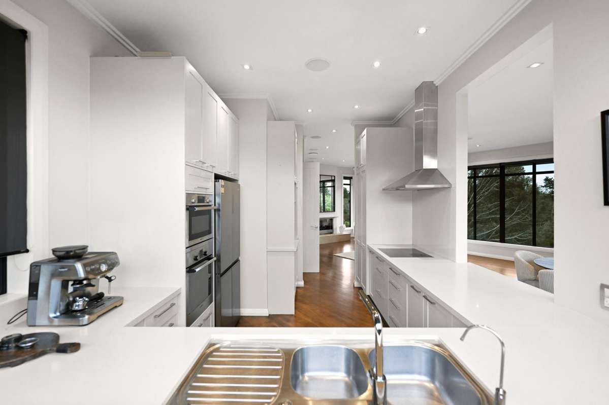2 Comries Road_3