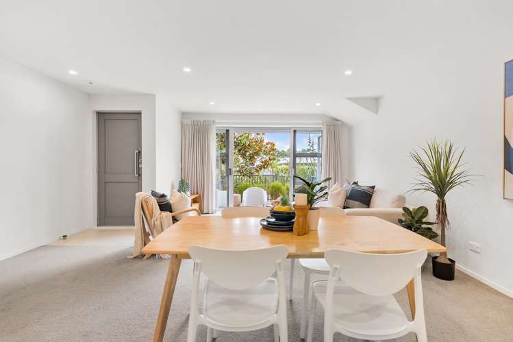 29 Fairwater Road Warkworth_13