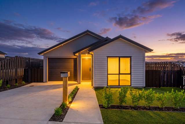 3 Bedrooms with a Walk-in-Pantry!