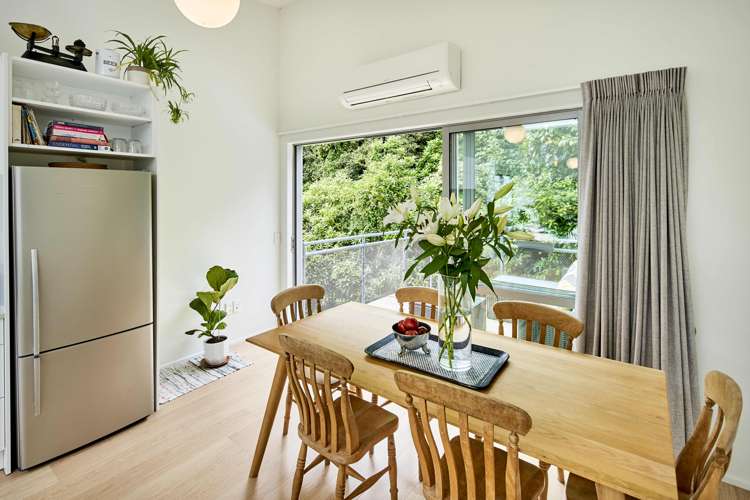 14/2 Onslow Road Khandallah_3