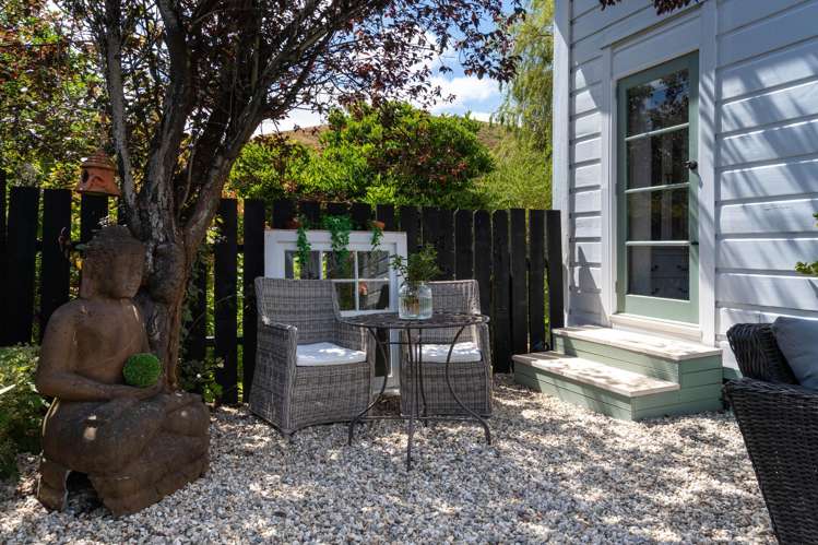 8 and 8A Harrington Place Lawrence_26