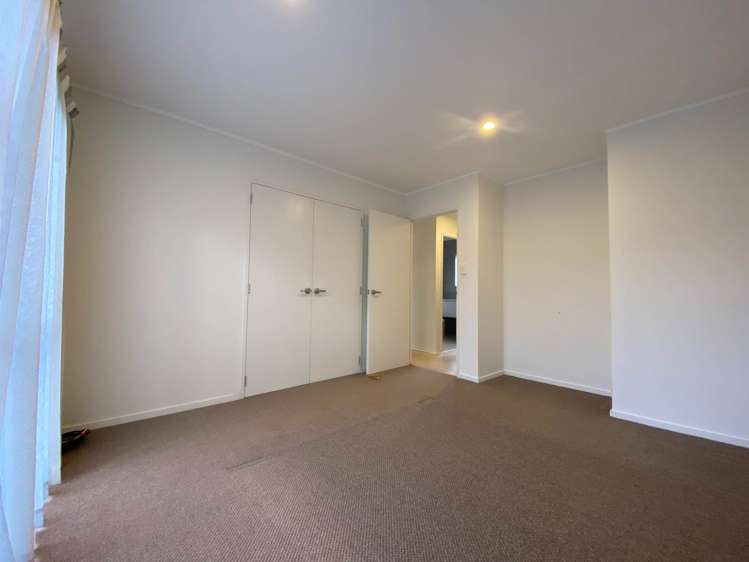 2/14 Heathglen Place Bayview_10