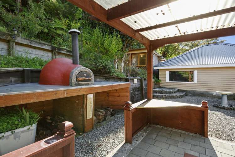 77 Hair Street Wainuiomata_12