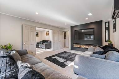 129b Parrs Cross Road_4