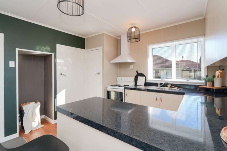 155 Lamond Street East Hargest_6