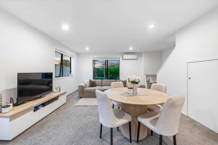 52f Vodanovich Road Te Atatu South_3