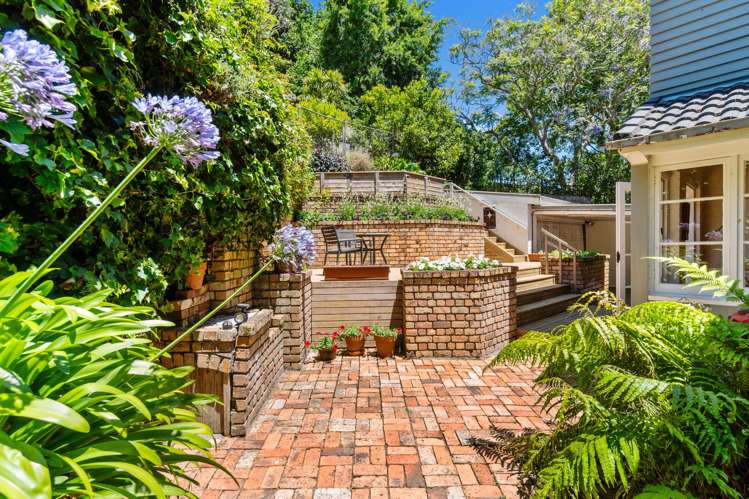 29 Mount Saint John Avenue Epsom_13