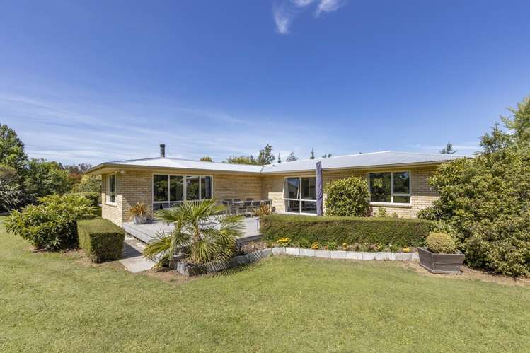 43 Bruces Road Sefton_46