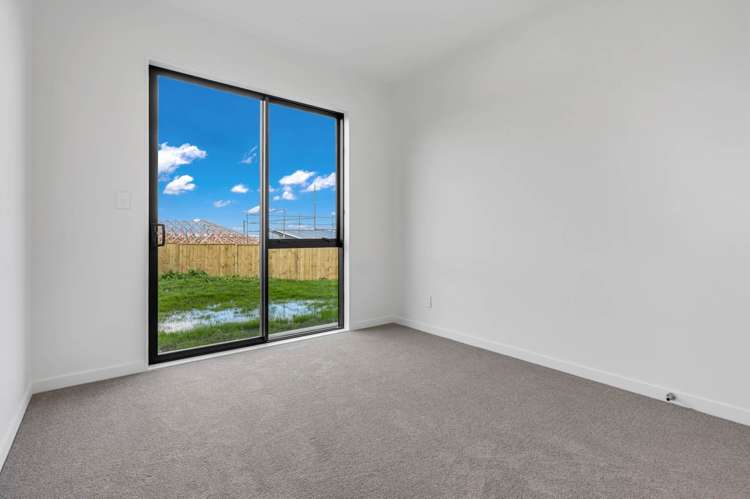 8 Bathurst Crescent Pokeno_14