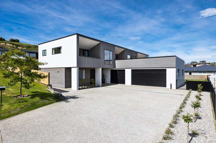 40 Irwin Logan Drive_0