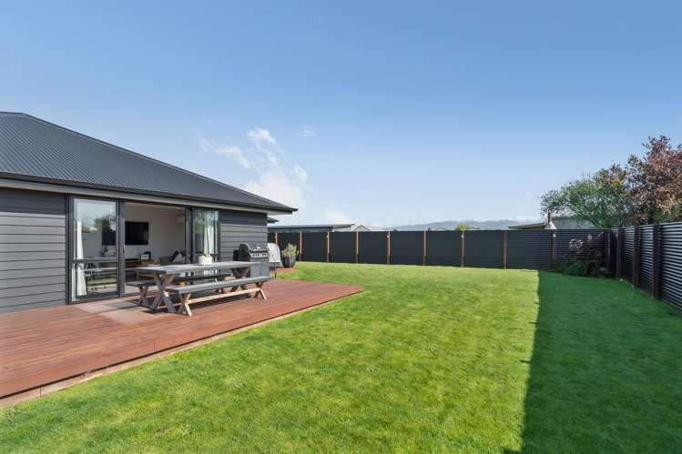 8 Old Orchard Road Solway_28