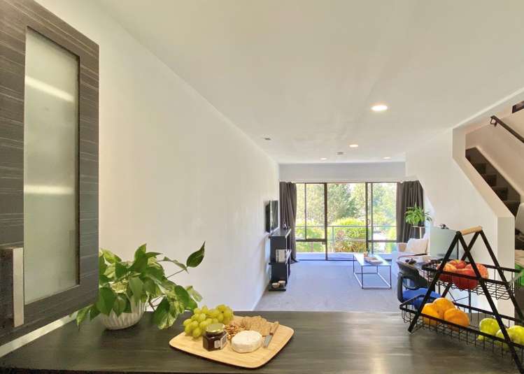 19/43 Goldridge Way Queenstown_7