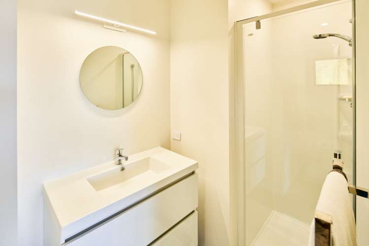 8 Dunleith Grove Silverstream_21